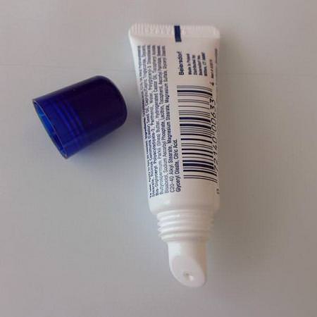 Aquaphor, Lip Repair, Immediate Relief, Fragrance Free, .35 fl oz (10 ml) Review