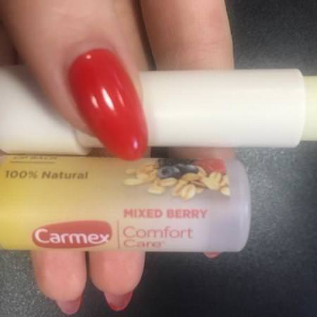 Carmex, Comfort Care, Colloidal Oatmeal Lip Balm, Mixed Berry, .15 oz (4.25 g) Review