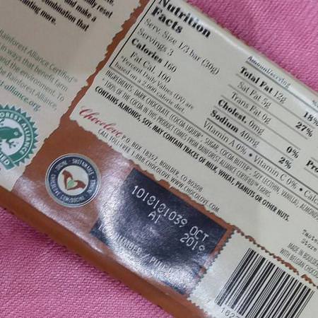 Chocolove, Almonds & Sea Salt in Dark Chocolate, 3.2 oz (90 g) Review