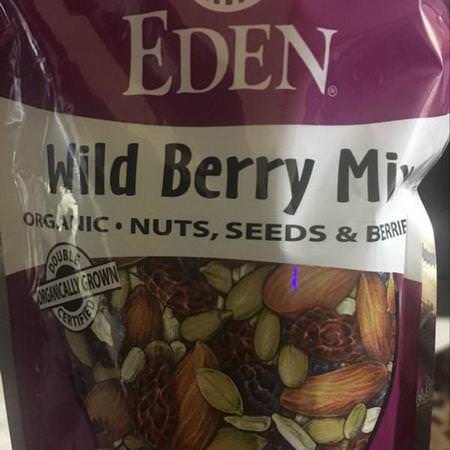 Eden Foods, Organic, Wild Berry Mix, Nuts, Seeds & Berries, 4 oz (113 g) Review