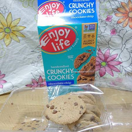 Handcrafted Crunchy Cookies, Chocolate Chip