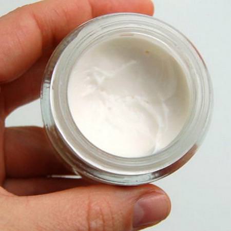 Jeffrey James Botanicals, The Creme, All Day & All Night, 2.0 oz (59 ml) Review