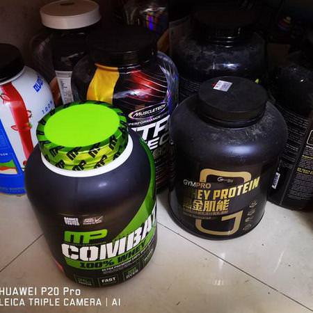 Combat 100% Whey Protein, Strawberry