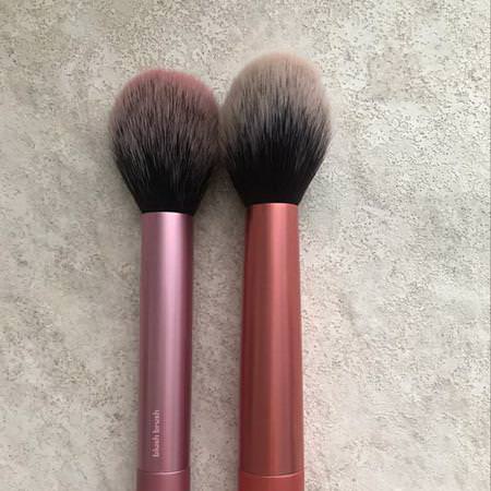 Real Techniques by Samantha Chapman, Base Powder Brush, 1 Brush Review