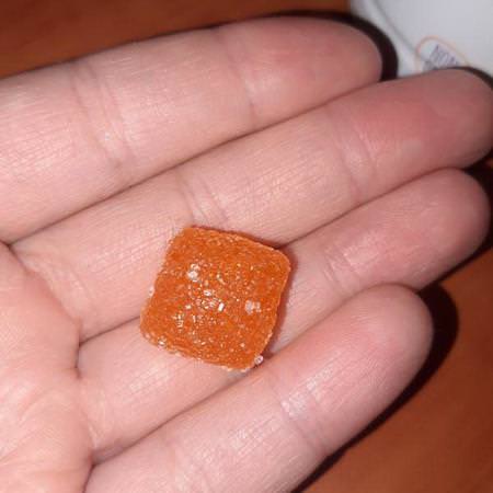 Solgar, U-Cubes, Children's Vitamin C, Orange & Strawberry Flavors, 90 Gummies Review