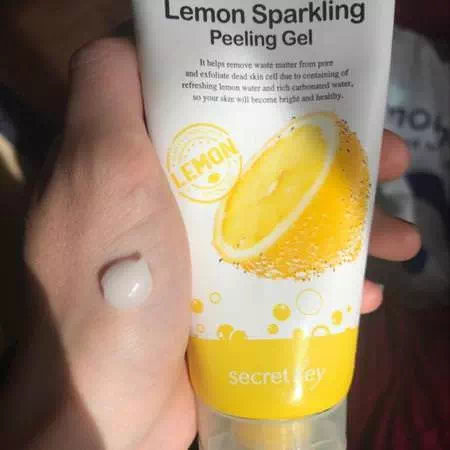 Lemon Sparkling Peeling Gel